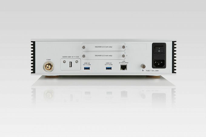Сетевой аудио сервер/плеер Aurender N200 Silver 8Tb SSD