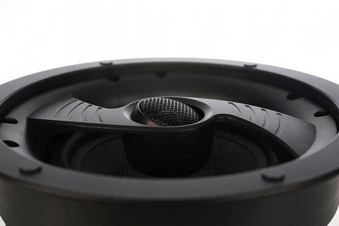 Встраиваемая в потолок акустика Aperion Audio Clearus 6DC Direct-Firing