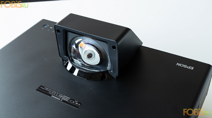 Лазерный ультракороткофокусный проектор Epson EH-LS500W