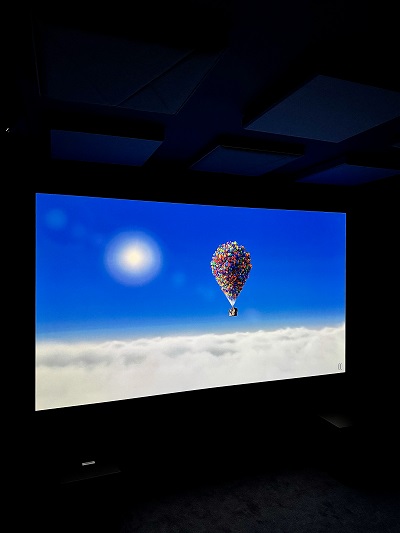 Вот так показывает Sony XW5000