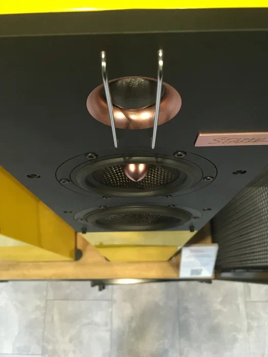 Напольная акустика Starke Sound IC-H2 Piano Yellow (пара)