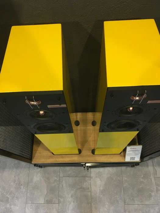 Напольная акустика Starke Sound IC-H2 Piano Yellow (пара)