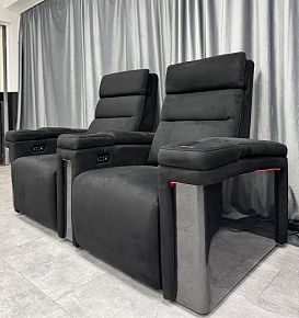 Комплект из 2-x моторизованных кресел 7Seats Lambro GT Carbon (3 подлокотника) Alcantara