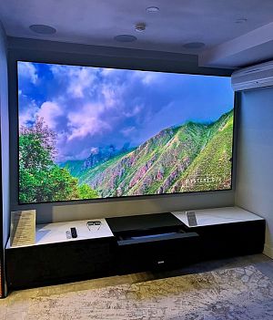 ALR экран на раме для ультракороткофокусных проекторов:

ViewSonic X1000-4K
XG...