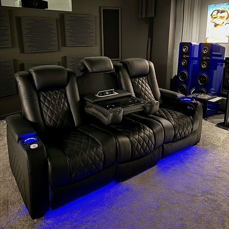 Комплект из 2-x моторизованных кресел реклайнеров 7Seats Diamond Console Comfort Edition (кожа/пвх) SALE из шоу-рума