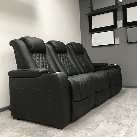 Комплект из 2-x моторизованных кресел реклайнеров 7Seats Diamond Console Comfort Edition (кожа/пвх) SALE из шоу-рума