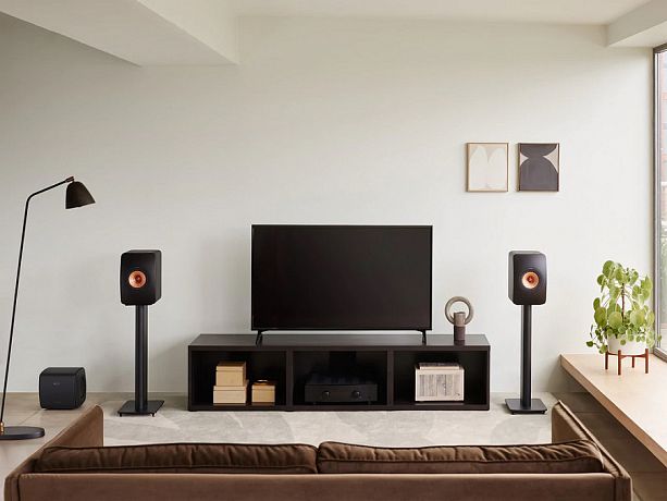 Активный сабвуфер KEF KC62 Carbon Black