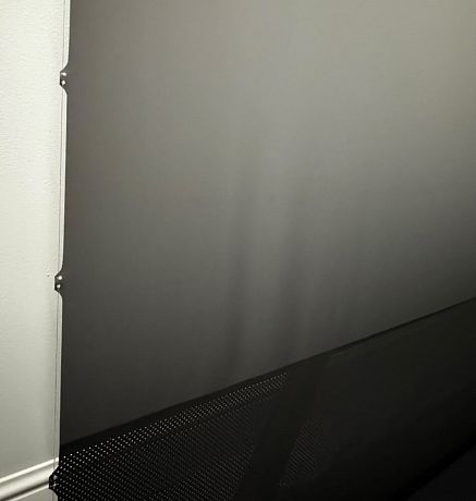 Моторизованный напольный ALR экран Global Screen OFM-100 124*221 Black Code UST 0.5 Perfo (Sale из шоу-рума с дефектом натяжения)