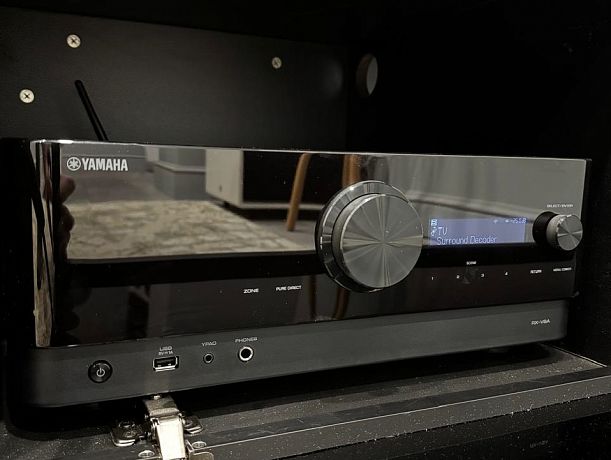 AV ресивер Yamaha RX-V6A (sale из шоу-рума)