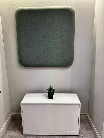 Моторизованная консоль для ультракороткофокусных лазерных проекторов Intelligent Slim Vertical Console