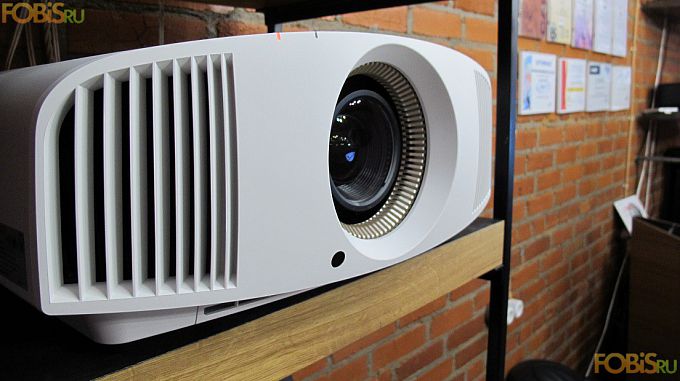 Проектор Sony VPL-VW550ES/W