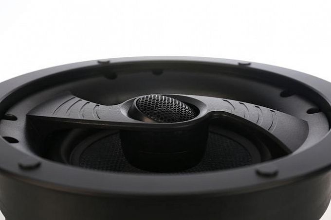 Встраиваемая в потолок акустика Aperion Audio Clearus 6DC Direct
