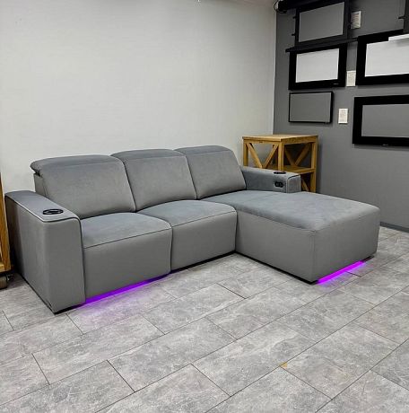 3-х местный диван-реклайнер 7Seats Gravity Comfort Edition (ткань) SALE из шоу-рума