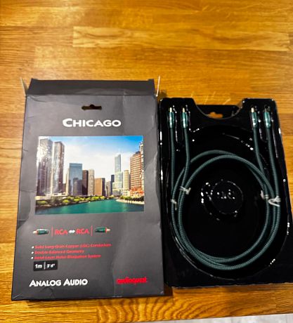 Аналоговый кабель RCA-RCA AudioQuest Chicago  1.0 м (пара)