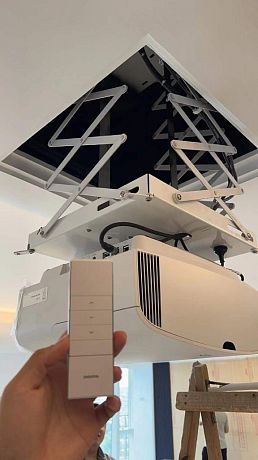 Лифт для проектора Global Lift EDJ-800