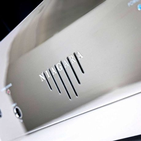 Система рассеивания шумов электропитания AudioQuest Niagara 7000 (12 розеток)