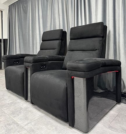 Комплект из 2-x моторизованных кресел 7Seats Lambro GT Carbon (3 подлокотника) Alcantara