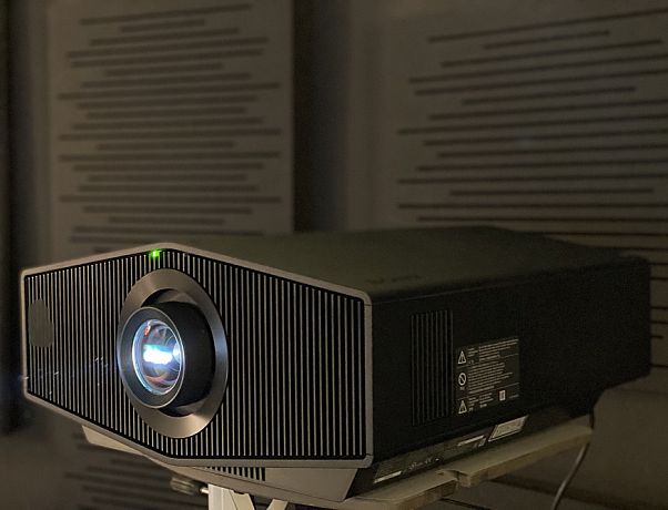 Лазерный 4K проектор Sony VPL-XW5000 black