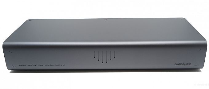 Система рассеивания шумов электропитания AudioQuest Niagara 1200 (7 розеток)
