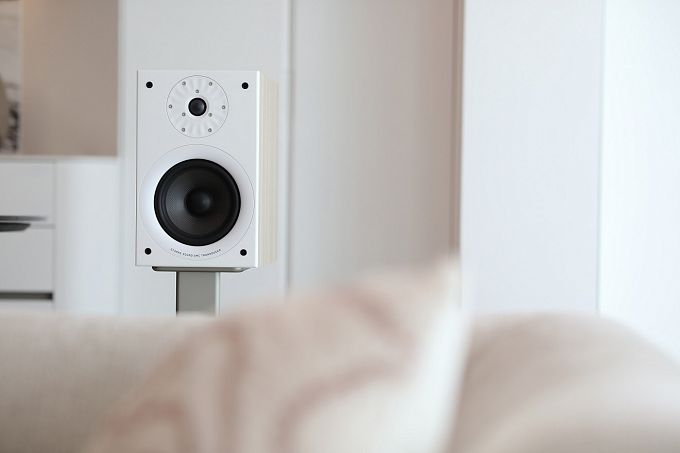 Полочная акустика Starke Sound Beta7 Euro Oak White (пара)