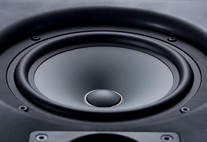 Встраиваемая в стены акустика Starke Sound AX65
