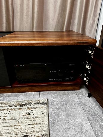 Моторизованная тумба с экраном для ультракороткофокусных лазерных проекторов Classic Invisible Cabinet-100 Walnut (SALE из шоу-рума)