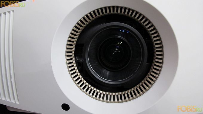 Проектор Sony VPL-VW550ES/W