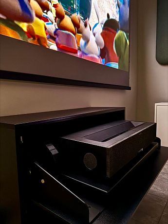 Моторизованная консоль для ультракороткофокусных лазерных проекторов Intelligent Slim Vertical Console