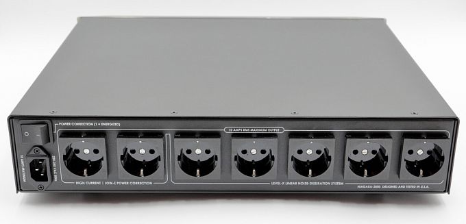 Фильтр питания AudioQuest Niagara 3000 (7 розеток)