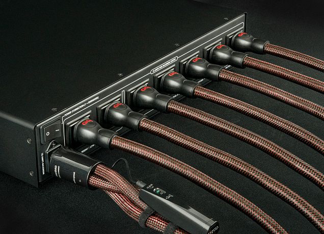 Фильтр питания AudioQuest Niagara 3000 (7 розеток)