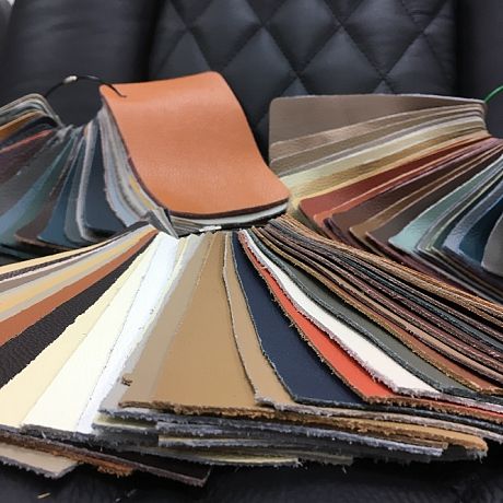 Моторизированное кинотеатральное кресел-реклайнеров 7Seats Forza Alcantara