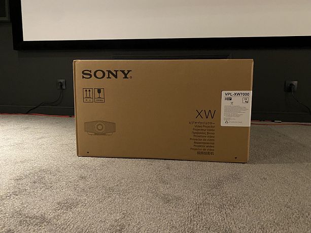 Лазерный 4K проектор Sony VPL-XW7000 black