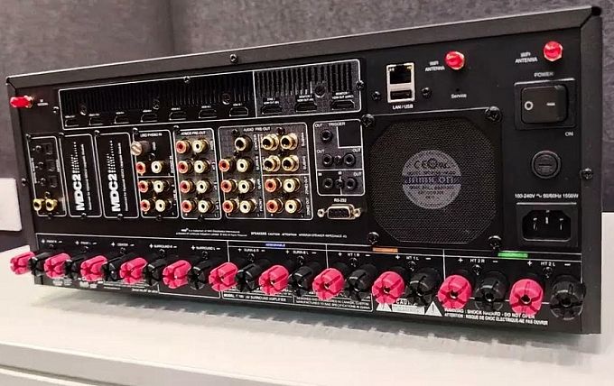 AV-ресивер NAD T 799 11.4