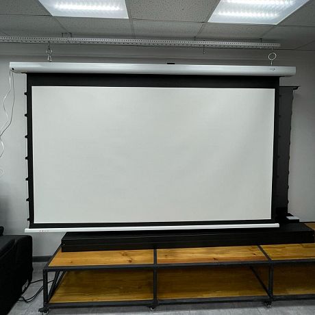 Моторизованный экран Elunevision Titan Tab-Tensioned EV-T2-106-1.2 132*234 Cinema White (SALE из шоу-рума)