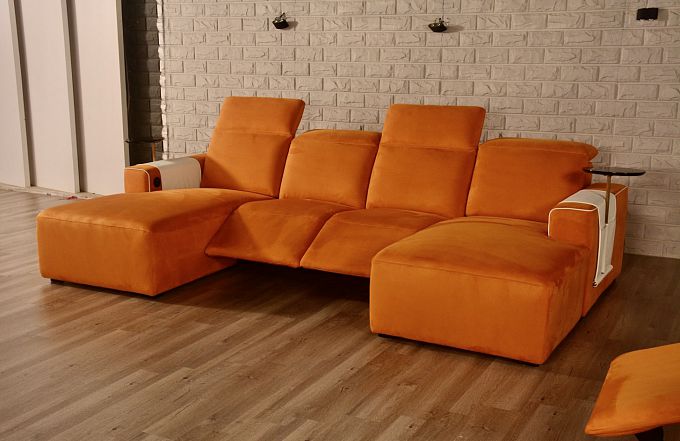 Моторизованное кинотеатральное кресло-реклайнер 7Seats Gravity (ткань)