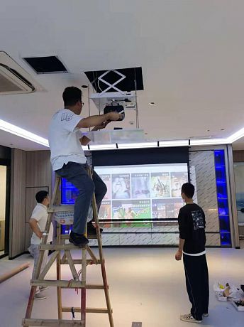 Лифт для проектора Global Lift EDJ-800+ (для JVC NZ, Sony VW/XW)